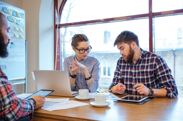 In Albany, NY, Desirae Warner and Sage Weiss Learned About What Is Omnichannel Customer Service thumbnail